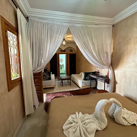 Riad Les Miroirs Marrakesh Exterior foto